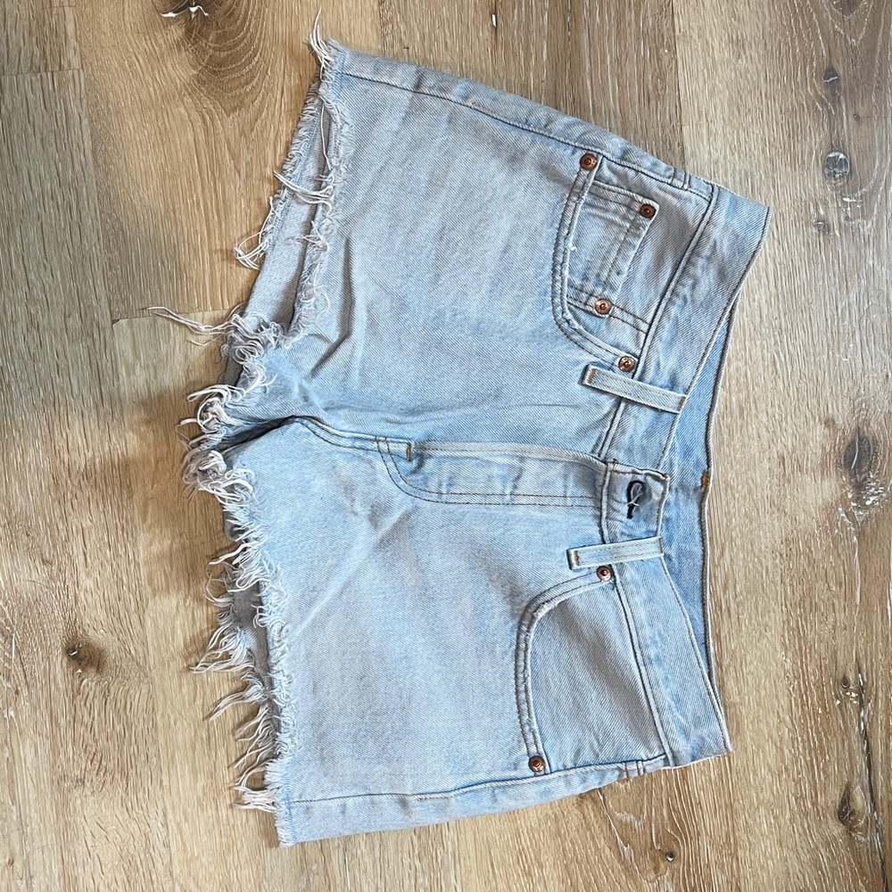 Levi’s shorts